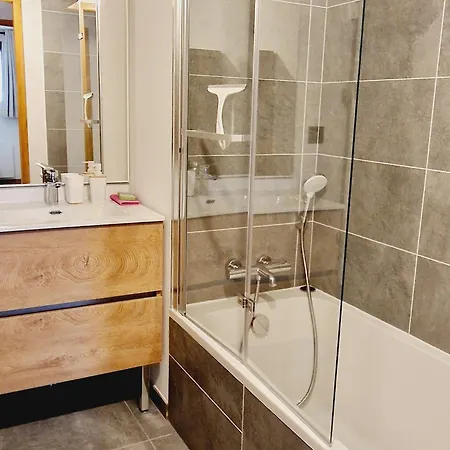 아파트 Superbe A Plagne Montalbert, Proche Des Pistes Avec Wifi Et Parking - Fr-1-755-18 라 플라뉴