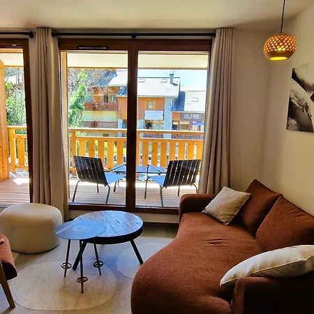 Superbe A Plagne Montalbert, Proche Des Pistes Avec Wifi Et Parking - Fr-1-755-18